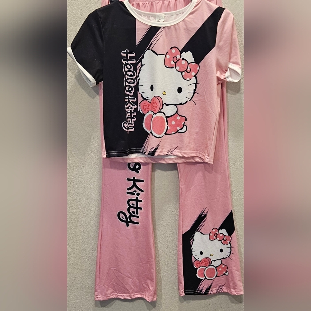 NWT Hello Kitty Girls Set